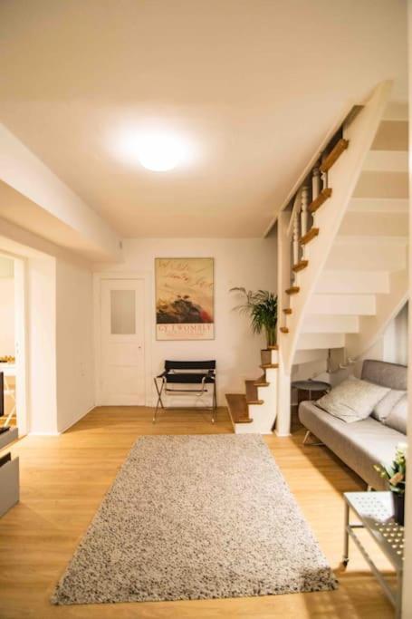 Ground Floor In Villa In Charlottenburg Garden View Berlin Eksteriør billede